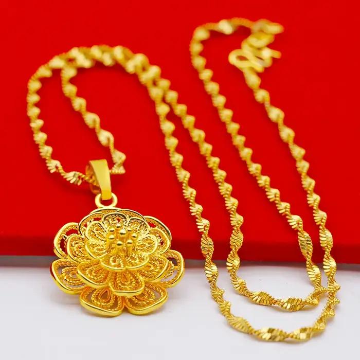 Collier court plaqué or 18 carats style religieux pour femme bijou fin cadeau de fête occasions spéciales anniversaire mariage halloween noël