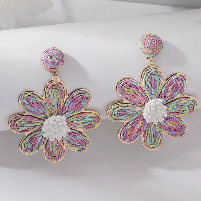 Boucles d'oreilles en rotin tricotées à la main d'inspiration bohème multicolores pour femmes occasions spéciales et vacances