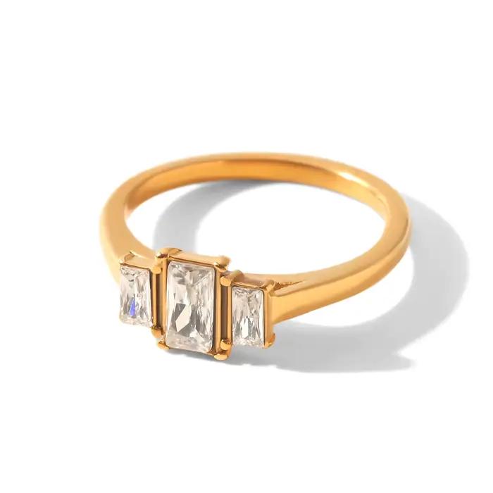 Bague torsadée en zircone cubique plaquée or 18 carats en acier inoxydable pour femme, délicate, min