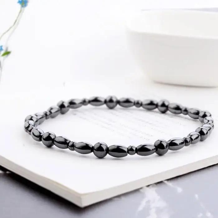 Bracelet de cheville en pierre noire magnétique avec perles en hématite noire pour femmes, élégant et confortable pour toutes les occasions