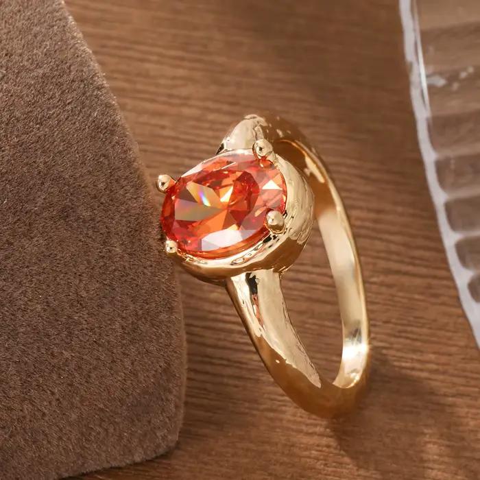 Bague minimaliste en cuivre martelé avec gemme artificielle ovale sertie pour femme, idéale pour le