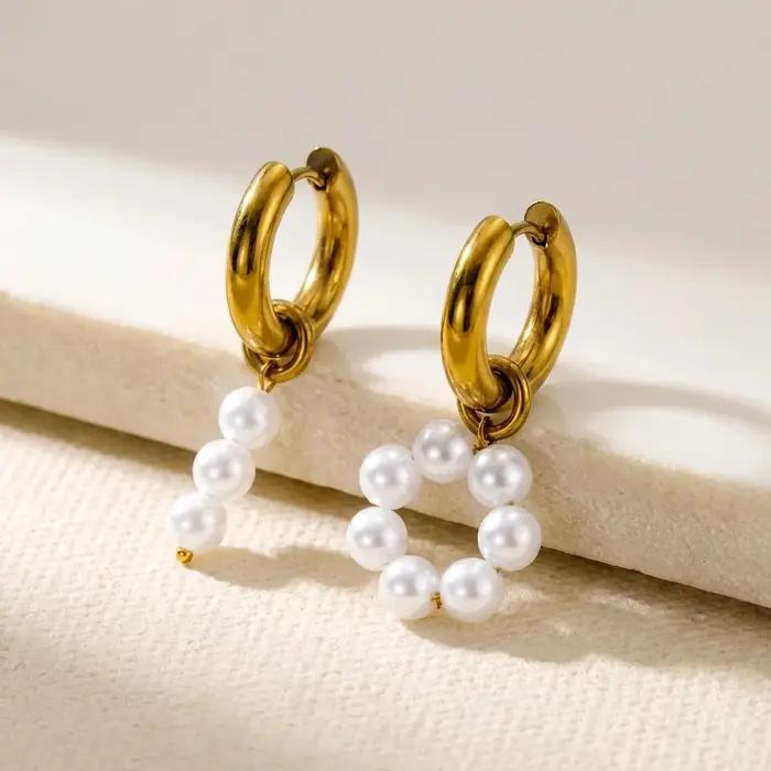 Boucles d'oreilles pendantes asymétriques en acier inoxydable avec perles