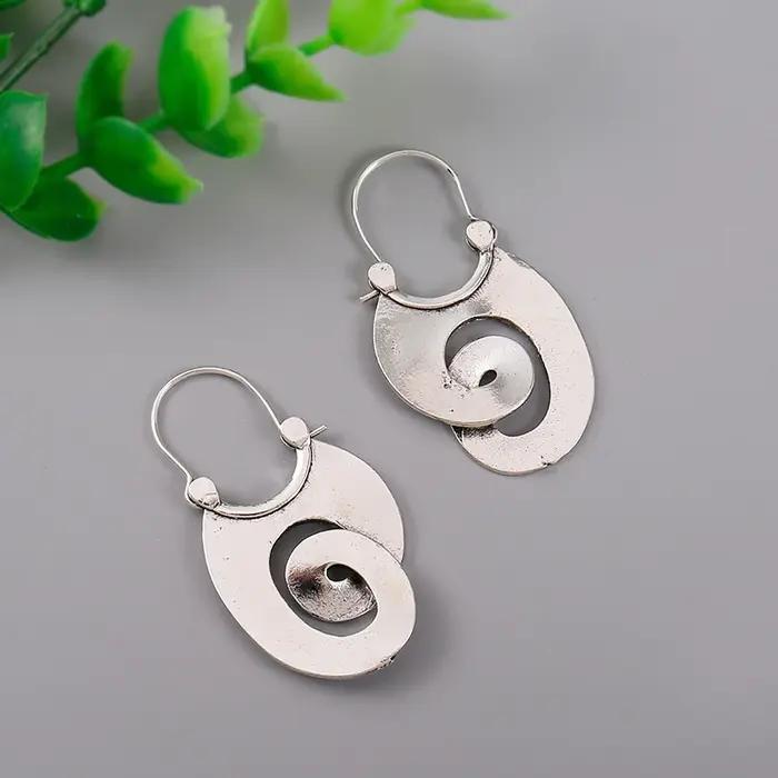 Boucles d'oreilles créoles en métal pour femmes