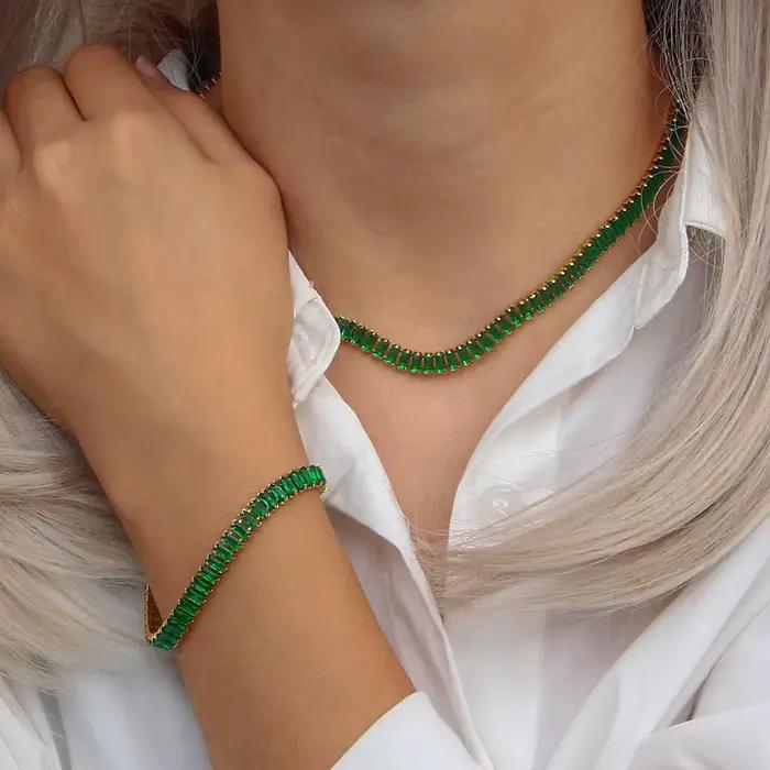 Ensemble de bijoux E.B.belle en acier inoxydable sertis de zircone cubique pour femmes occasions spéciales partys soirées noël cadeaux