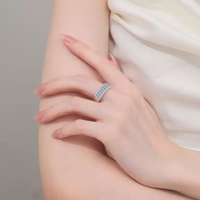 Bague en moissanite sterling argent pour femmes, coupe émeraude, certifiée VVS1, pour occasions spéciales, cadeau de fiançailles, anniversaires, mariage