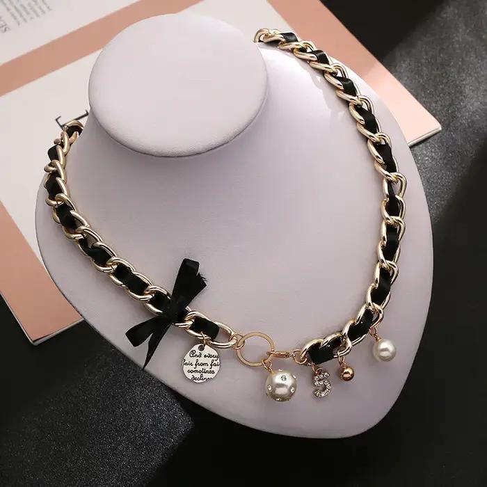 Colliers à 5 lettres en grosses perles pour femmes, chaîne tissée à la main, pendentifs en cristal,