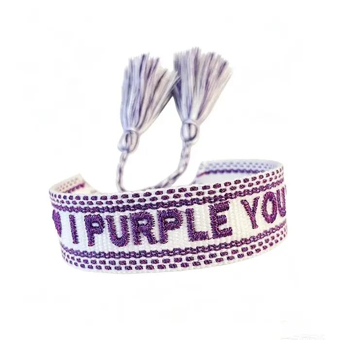 Bracelet tissé à la main avec des chansons populaires
