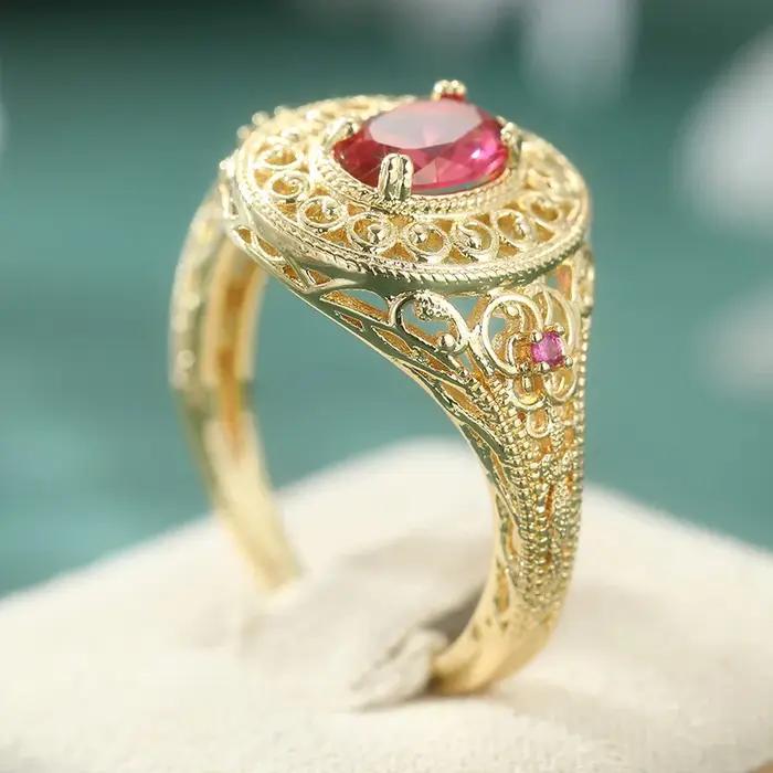 Magnifique bague vintage dorée sculptée à la main avec rubis synthétique creux pour femme, bijou élé