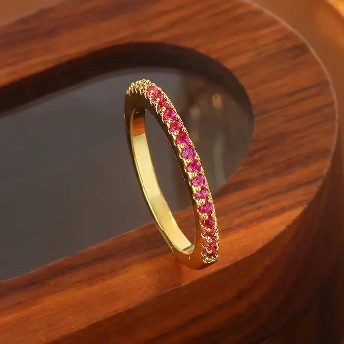 【Besteller】 Bague sertie de canal rose plaqué or 18 carats pour femme, bracelet empilable minimaliste, bijoux délicats, cadeau pour elle
