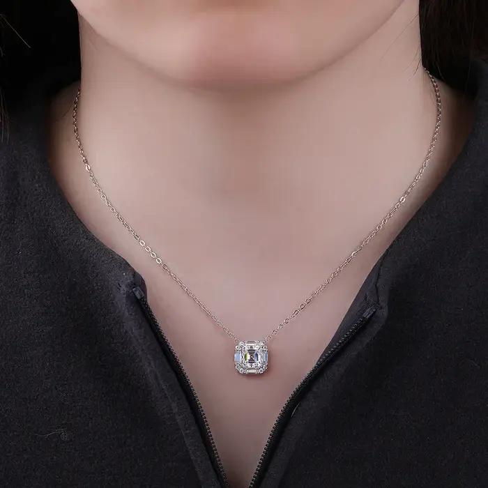Collier en Moissanite Taille Asscher 2 Carats Argent Sterling 925 Pour Femme Cadeau de Mariage Anniversaire Soirée Élégante