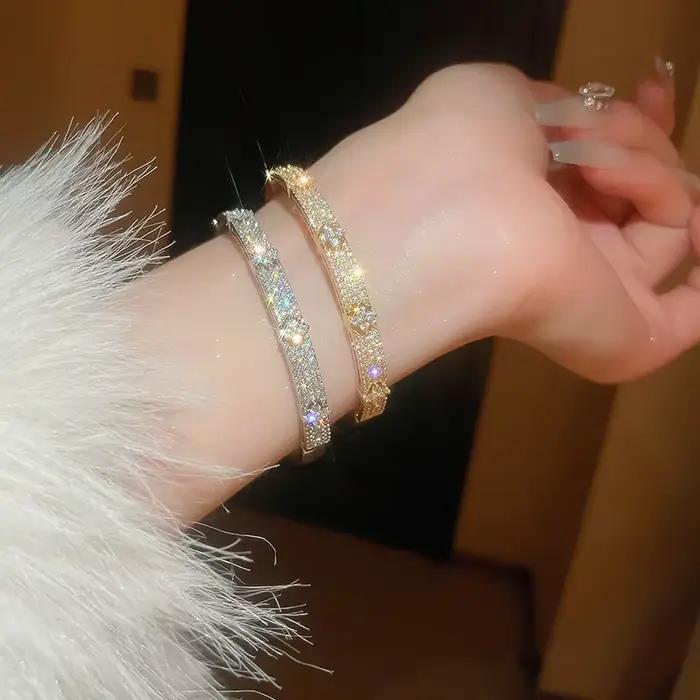 Bracelet jonc plaqué or et argent brillant avec zircon cubique