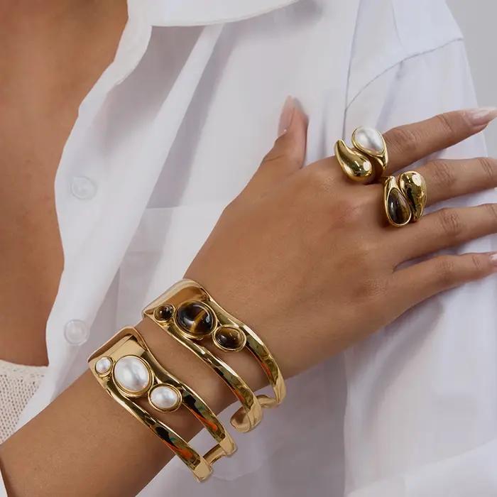 Bracelet jonc tendance en acier inoxydable plaqué or