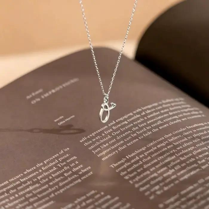 Collier avec initiale pour femme, pendentif alphabet A-Z en acier inoxydable, personnalisé, cœur minimaliste, bijoux anti-ternissement