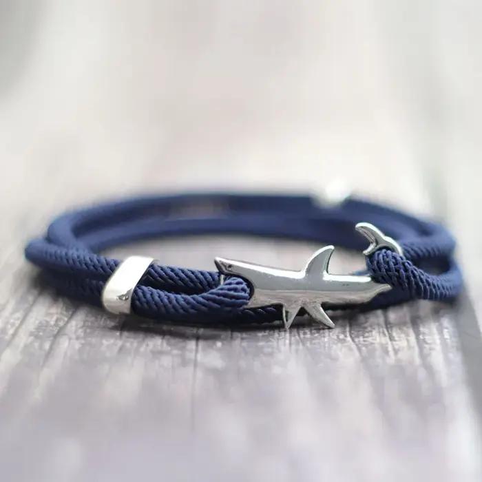 Bracelet en fil d'animal requin marin unisexe multicouche empilable réglable