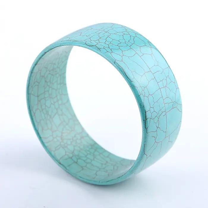 Bracelet rond synthétique-turquoise élégant pour femmes occasions spéciales design classique tendance accessorisé par or style simple pour tenues de costume