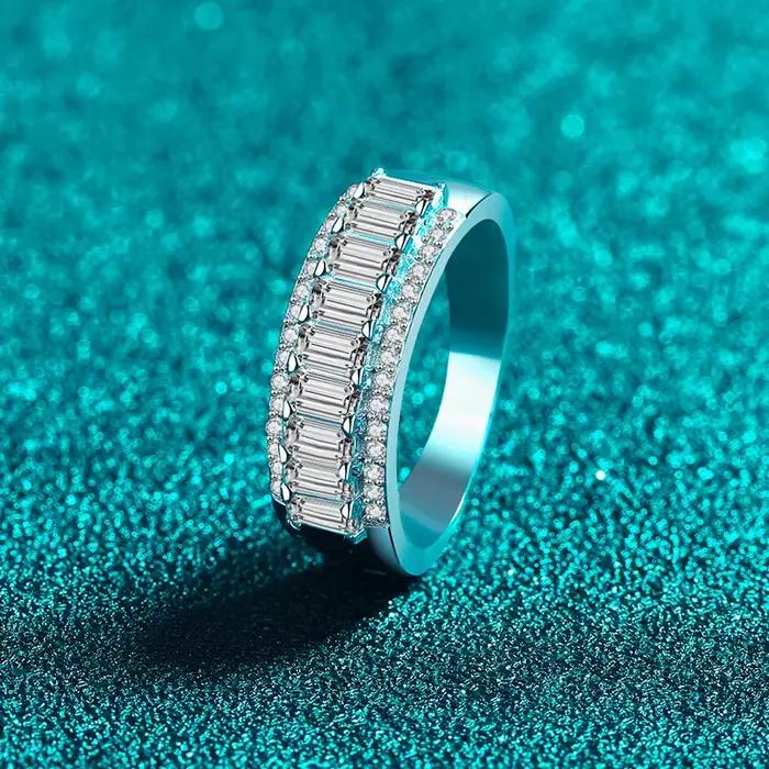 Bague en moissanite sterling argent pour femmes, coupe émeraude, certifiée VVS1, pour occasions spéciales, cadeau de fiançailles, anniversaires, mariage