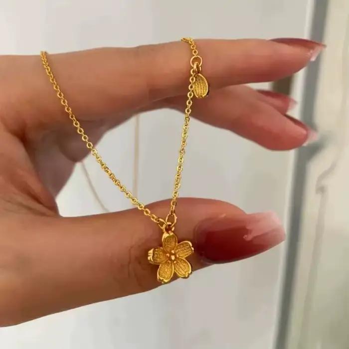 Collier en fleurs de cerisier pour femmes, couleur or 24 carats, pendentif en fleurs, 18 pouces, bij