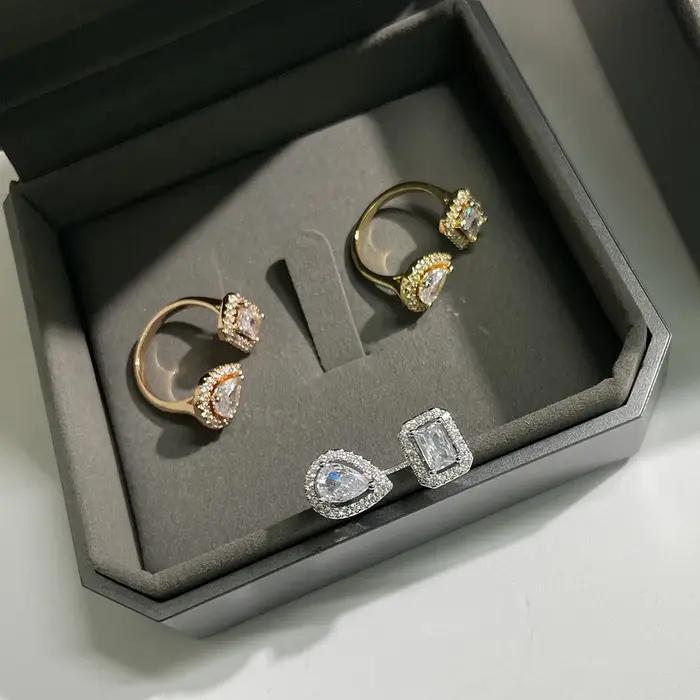 Bague classique en diamant en forme de goutte d'eau