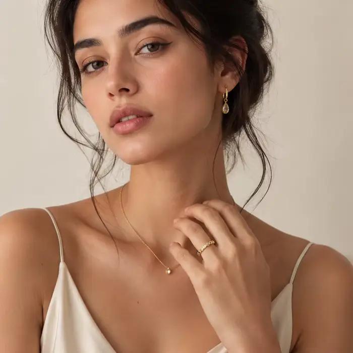 Bague dorée royauté, bijoux fins européens pour femmes élégantes