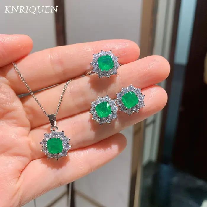 Ensemble de bijoux de mariage complet avec collier boucles d'oreilles et bague en émeraude et rubis géométriques pour femme