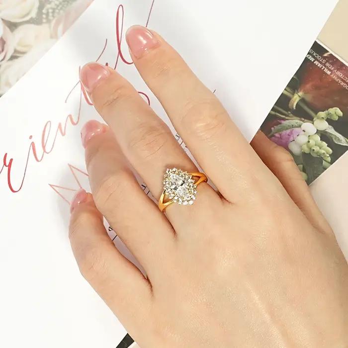 Rrjzz Bague de mariage de mariée en diamant simulé scintillant Marquise CZ Bagues de fiançailles plaquées or 14 carats pour femmes Bijoux tendance