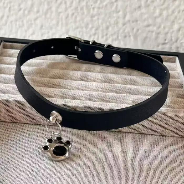 Collier en cuir imprimé patte de chiot Punk pour femmes, rivets doux et Cool, accessoires, tour de cou