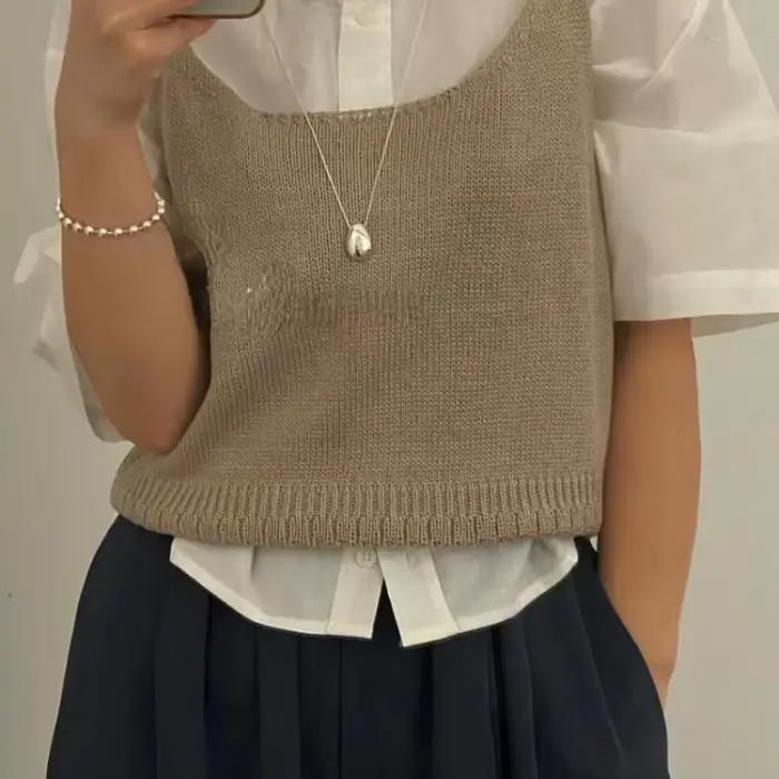 Collier avec pendentif en métal brillant pour femmes