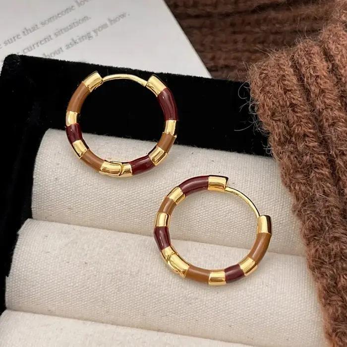 Boucles d'oreilles créoles rondes vintage couleur or en émail pour femme