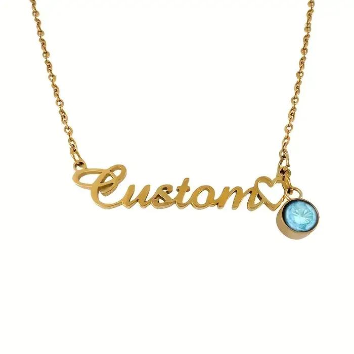 Collier élégant avec nom personnalisé pour femme