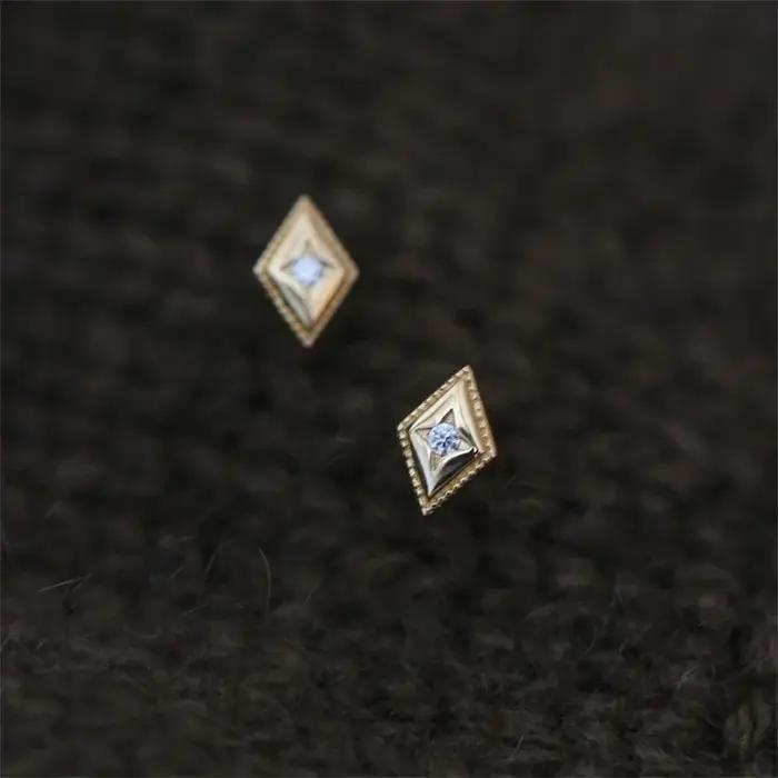 Boucles d'oreilles en argent Sterling 925 plaqué or avec zircon blanc pour femmes occasions spéciales modernes élégantes