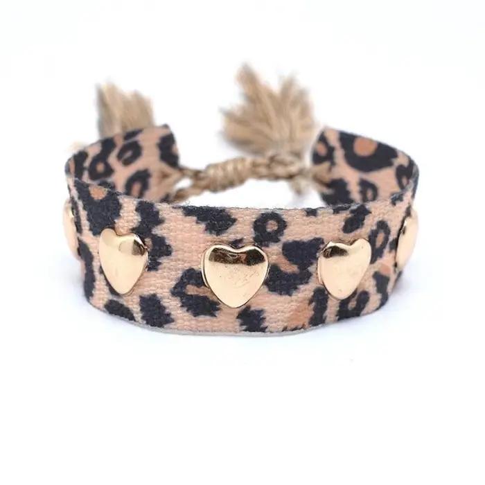 Bracelet à rivets étoile cœur en coton pour femmes avec pompons tissés bohèmes pour toutes occasions spéciales