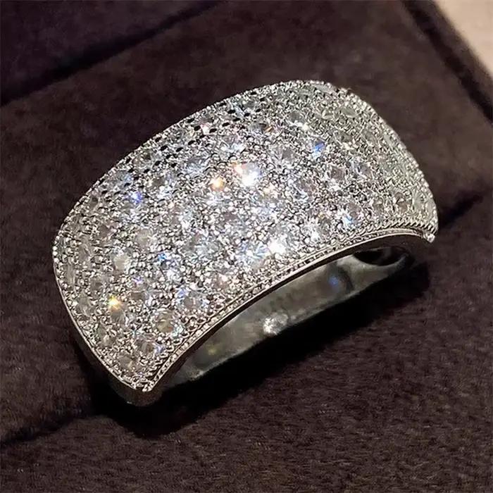 Bague Vintage en or blanc 18 carats avec diamant