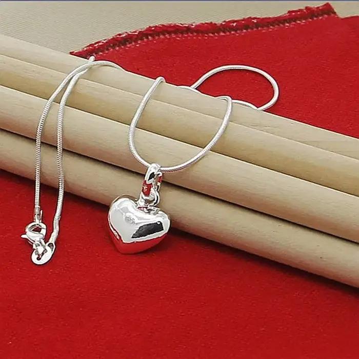 Collier coeur solide en argent regardé 925 pour femme