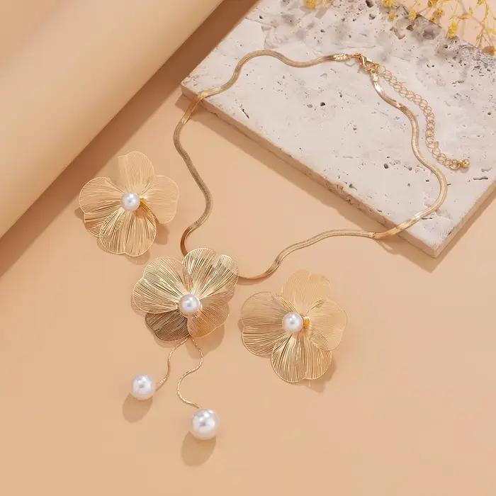 Ingemark romantique fleur pétale Imitation perle pendentif collier ras du cou boucles d'oreilles femmes à la mode Kpop serpent chaîne ensemble de bijoux