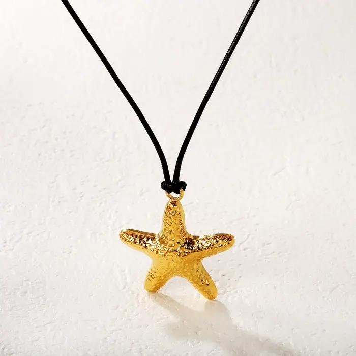 LUXUKISSKIDS Collier Bohème Y2K avec Pendentif Grande Étoile de Mer Texturée, Chaîne en Corde, Accessoire Élégant pour Femme, Idéal Plage et Été