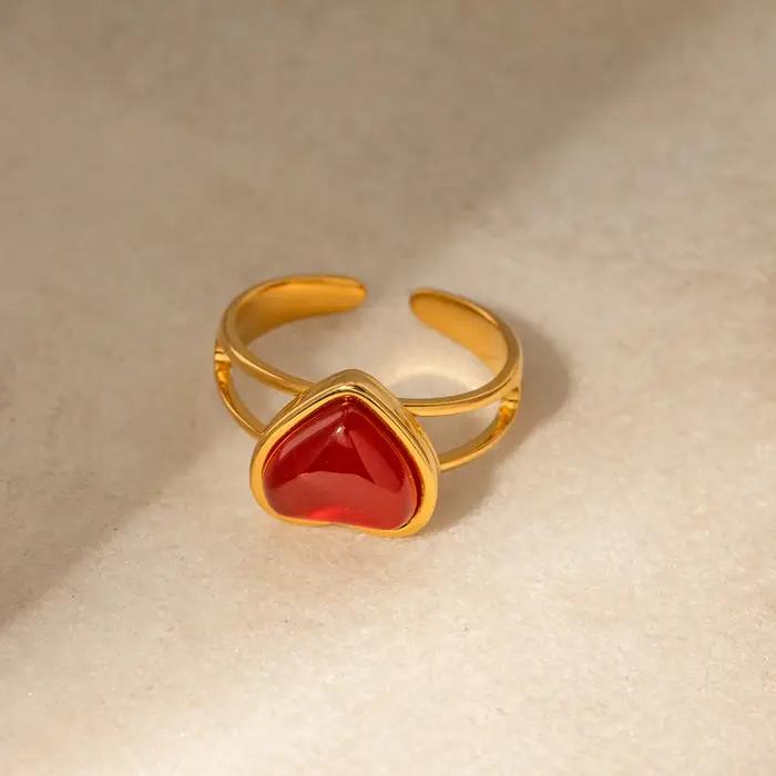 Bague en forme de coeur en cornaline plaquee or PVD 18K pour femmes bijou romantique et elegant cadeau de haute qualite pour parties speciales