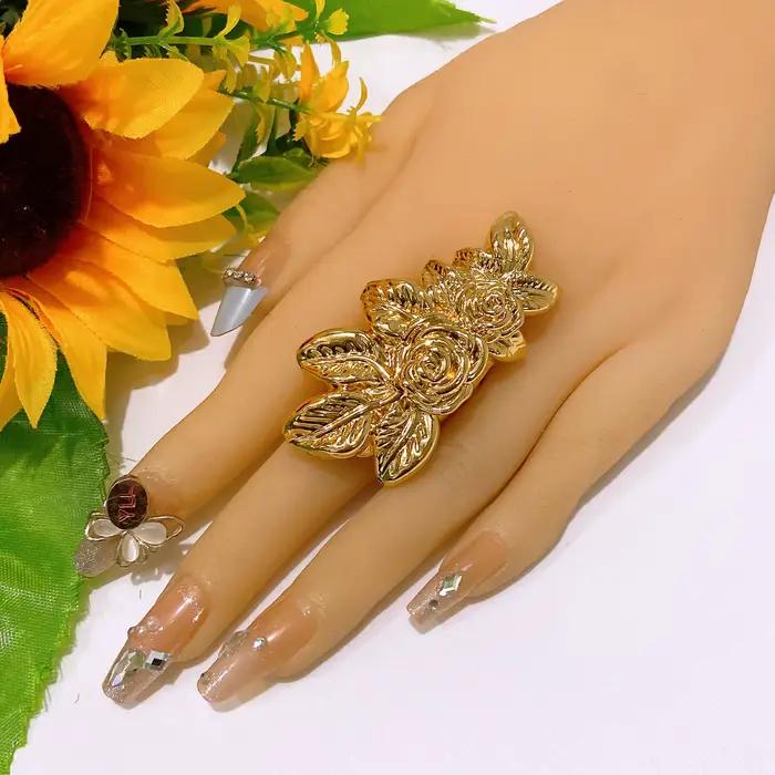 Ensemble de bijoux plaqués or pour femmes élégantes avec pierres semi-précieuses et cristal pour occasions festives et cadeaux spéciaux