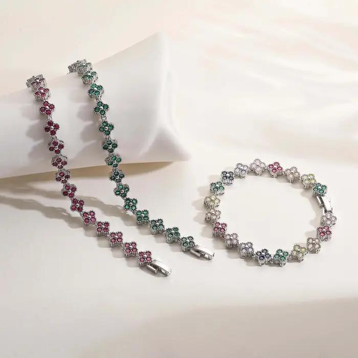 Ensemble de bijoux rétro en laiton plaqué or 18 carats avec motif floral et zircone cubique blanche pour femmes occasions spéciales