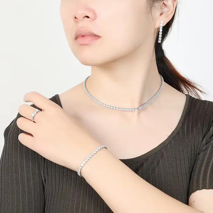 Ensemble de bijoux HADIYANA brillant Transparent luxe élégant collier Bracelet bague boucle d'oreille