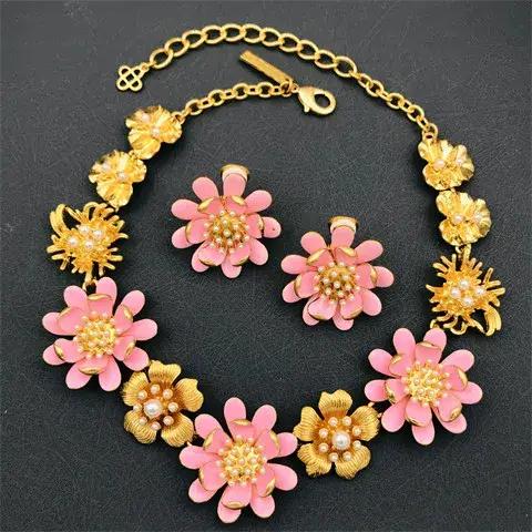 Nouveau Collier Femme en Émail à Motif Floral