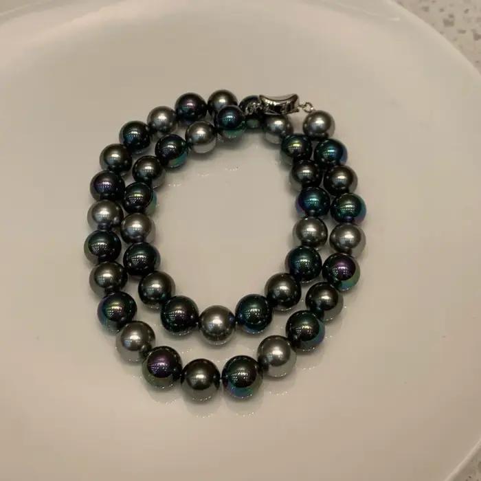 Collier de perles noires de Tahiti pour femme