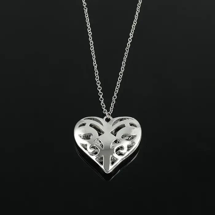 Collier The Vampire Diaries Filigrane Cœur Plaqué Argent Antique Femme Occasions Spéciales