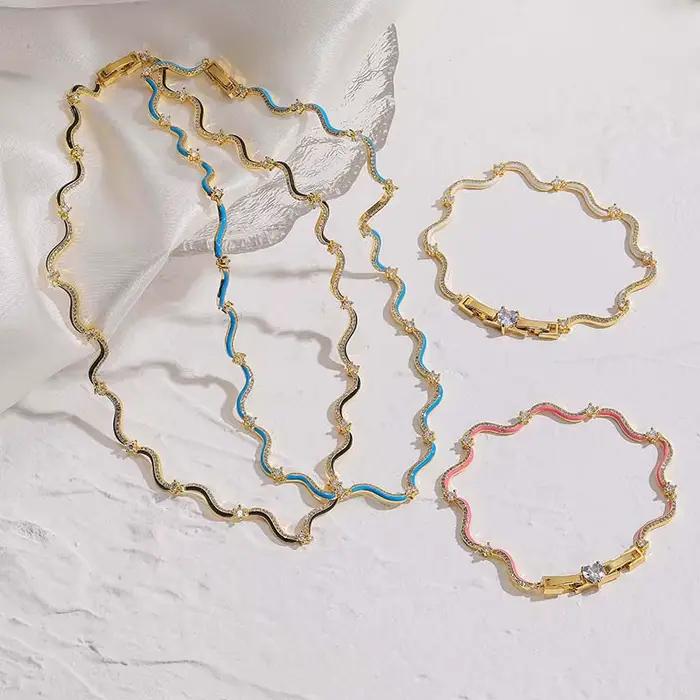 Parures de bijoux plaqué or 18 carats avec chaînes en émail