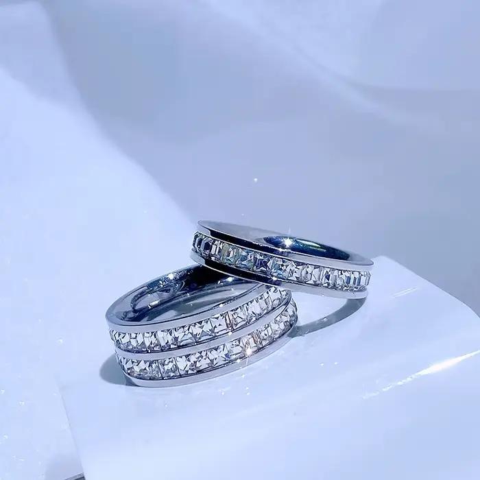 Bague de Luxe en Acier Inoxydable Or Rose Double Rangée Zircon Fiançailles Mariage Bijou Femme Occasions Spéciales