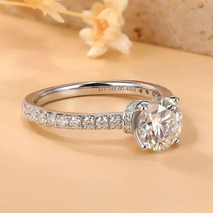 Bague de fiançailles en argent sterling 925 sertie de moissonite blanche pour femmes engagement alliance mariage luxe élégance traditionnelle