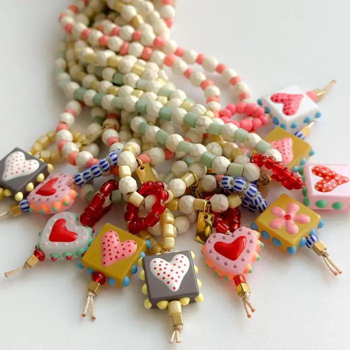 Collier de perles turquoise blanches françaises européennes et américaines