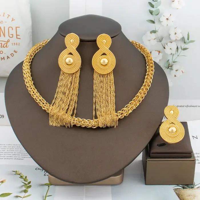 Ensembles de bijoux de luxe en or plaqué pour femmes avec bague et boucles doreilles à pampilles pour mariages et soirées élégantes