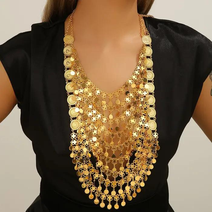Collier Statement Multicouche en Métal Doré Style Arabe avec Pendentif Monnaie et Pompon