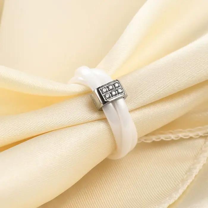 Bague à trois anneaux en céramique noire et blanche sertie de diamants à double rangée de 8MM pour couples