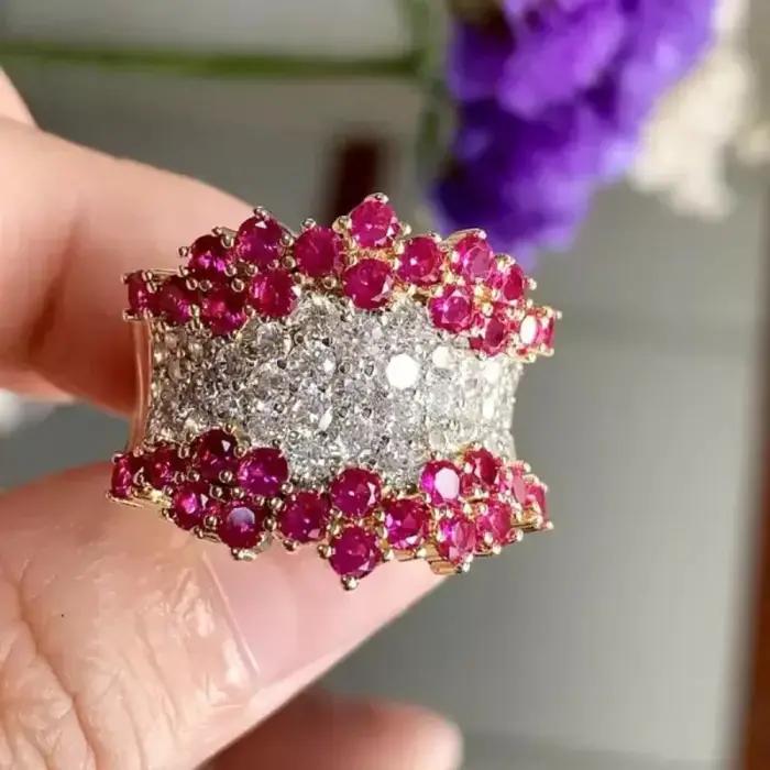 Bague femme élégante de fête et de banquet de style palais vintage pour la Saint-Valentin, les anniv